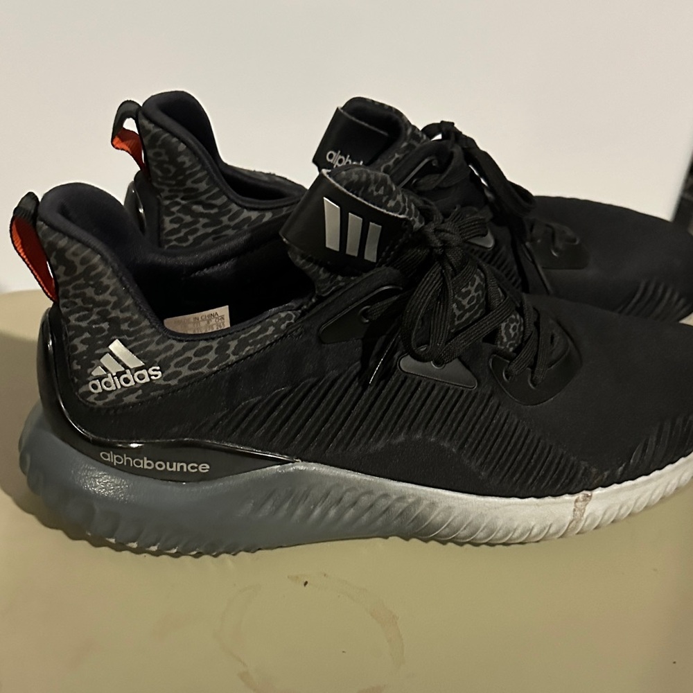 Adidas Alphabounce Black and White Running Shoes